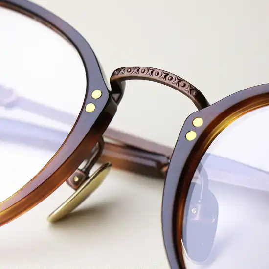 We follow documented stages from cutting through CNC machining, rolling, and hand polishing