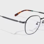 Customized Fashion Titanium Glasses YETO-025